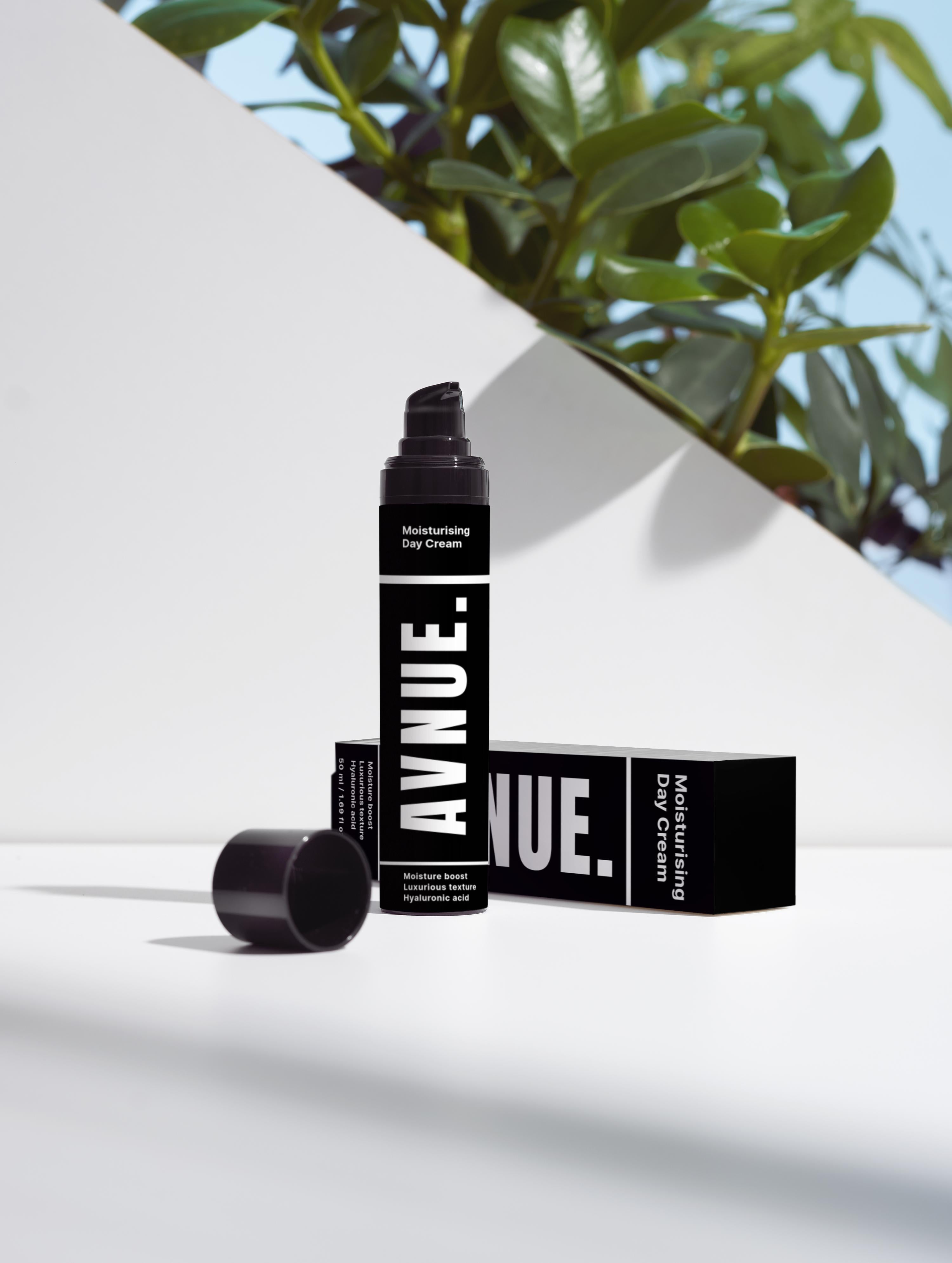 AVNUE - Återfuktande dagkräm